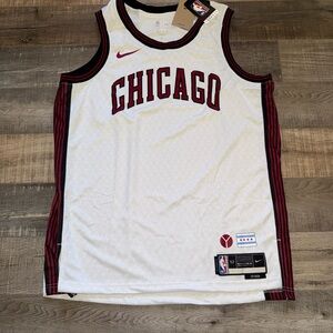 NBA Chicago Basketball city edition swingman jersey XL NEW